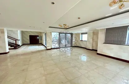 Penthouse - 4 Bedrooms - 5 Bathrooms for rent in West Heights 5 - Business Bay - Dubai