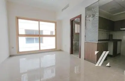 Apartment - 1 Bathroom for rent in Sooma Residence - Majan - Dubai