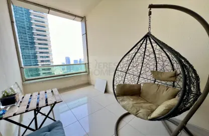 Apartment - 1 Bedroom - 2 Bathrooms for sale in Marina Pinnacle - Dubai Marina - Dubai