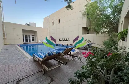 Compound - 5 Bedrooms - 4 Bathrooms for rent in Umm Suqeim 1 Villas - Umm Suqeim 1 - Umm Suqeim - Dubai