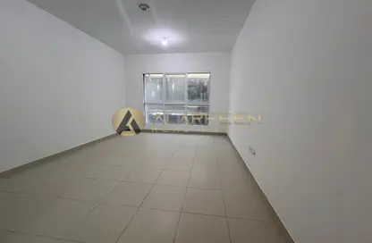 Apartment - 1 Bedroom - 2 Bathrooms for rent in Oxford Building - Jumeirah Village Circle - Dubai