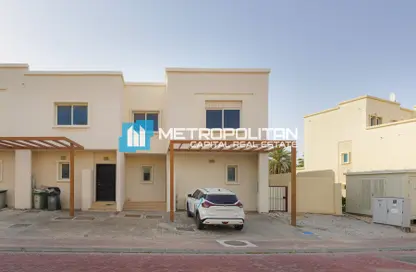 Villa - 4 Bedrooms - 6 Bathrooms for sale in Arabian Style - Al Reef Villas - Al Reef - Abu Dhabi