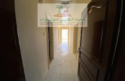 Apartment - 1 Bedroom - 2 Bathrooms for rent in Crystal Plaza Hotel - Al Nad - Al Qasimia - Sharjah