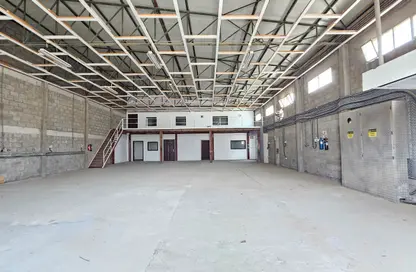 Warehouse - Studio - 1 Bathroom for rent in Al Khabisi - Deira - Dubai