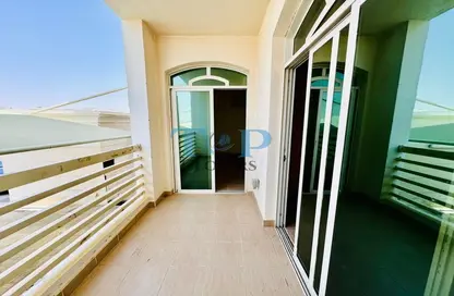 Apartment - 3 Bedrooms - 3 Bathrooms for rent in Bida Bin Ammar - Asharej - Al Ain