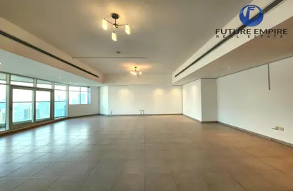 Apartment - 3 Bedrooms - 4 Bathrooms for rent in Blue Tower - Sheikh Zayed Road - Dubai