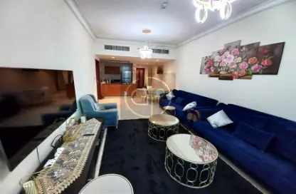 شقة - غرفة نوم - 2 حمامات للايجار في مساكن كورنيش عجمان - طريق كورنيش عجمان - عجمان