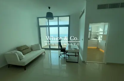 Apartment - 1 Bedroom - 2 Bathrooms for rent in DEC Tower 1 - DEC Towers - Dubai Marina - Dubai