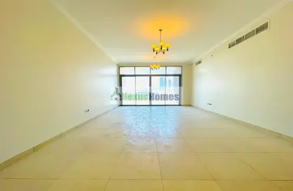 Apartment - 3 Bedrooms - 4 Bathrooms for rent in Cornich Al Khalidiya - Al Khalidiya - Abu Dhabi