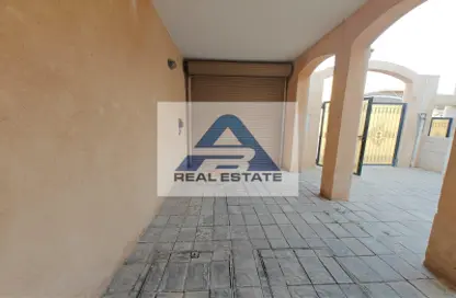 Villa - 4 Bedrooms - 5 Bathrooms for rent in Mushrif Gardens - Al Mushrif - Abu Dhabi