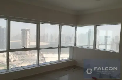 Apartment - 3 Bedrooms - 4 Bathrooms for rent in New Al Taawun Road - Al Taawun - Sharjah