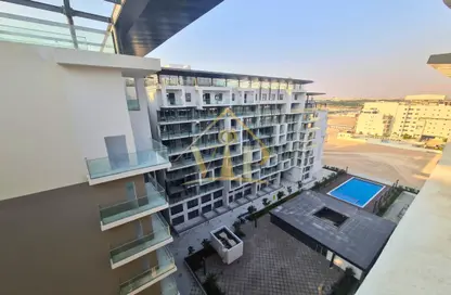 Apartment - 2 Bedrooms - 3 Bathrooms for sale in Oasis 1 - Oasis Residences - Masdar City - Abu Dhabi