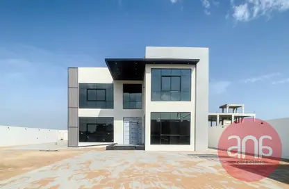 Villa - 5 Bedrooms - 7 Bathrooms for rent in Nad Al Sheba 2 - Nad Al Sheba - Dubai