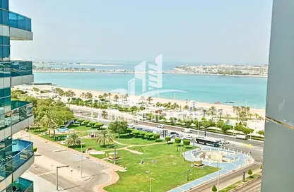 Apartment - 4 Bedrooms - 5 Bathrooms for rent in Al Sahel Towers - Corniche Road - Abu Dhabi