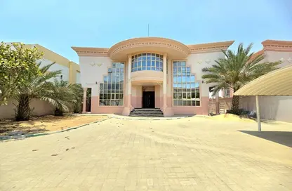 Villa - 5 Bedrooms - 7 Bathrooms for rent in Al Masoodi - Al Ain