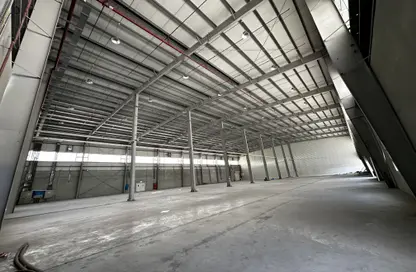 Warehouse - Studio for rent in Jebel Ali Industrial - Jebel Ali - Dubai