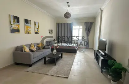 Apartment - 1 Bathroom for rent in Plaza Residences 2 - Plaza Residences - Jumeirah Village Circle - Dubai