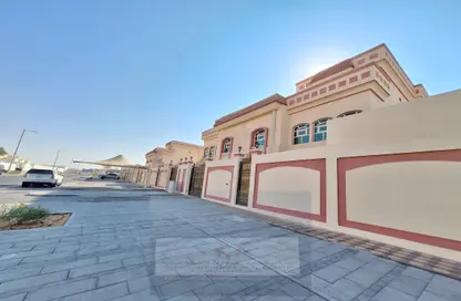 Villa - 6 Bedrooms - 7 Bathrooms for rent in Mohamed Bin Zayed Centre - Mohamed Bin Zayed City - Abu Dhabi