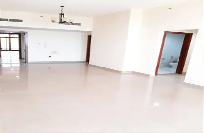 Empty Room image for: Apartment - 2 Bedrooms - 2 Bathrooms for rent in Sakamkam - Fujairah, Image 1