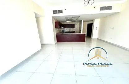 Apartment - 2 Bedrooms - 3 Bathrooms for rent in Oasis Tower 1 - Dubai Sports City - Dubai