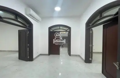 فيلا - 4 غرف نوم - 5 حمامات للايجار في مدينة خليفة - أبوظبي