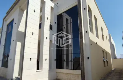 Villa - 5 Bedrooms - 6 Bathrooms for sale in Al Yasmeen 1 - Al Yasmeen - Ajman