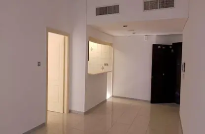 Apartment - 1 Bedroom - 1 Bathroom for rent in Tourist Club Area - Abu Dhabi