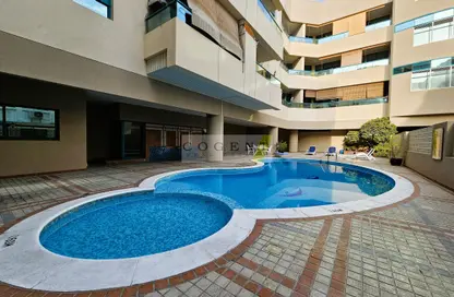 Apartment - 3 Bedrooms - 4 Bathrooms for rent in Diplomat Building - Umm Hurair 1 - Umm Hurair - Dubai