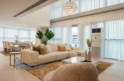 Apartment - 3 Bedrooms - 5 Bathrooms for sale in Radiant Marina Towers - Shams Abu Dhabi - Al Reem Island - Abu Dhabi