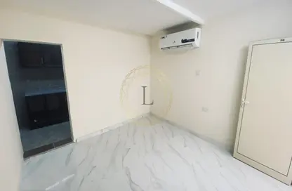 Apartment - 1 Bathroom for rent in Central District - Al Ain