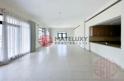 Apartment - 3 Bedrooms - 3 Bathrooms for rent in Al Ghaf 3 - Al Ghaf - Greens - Dubai