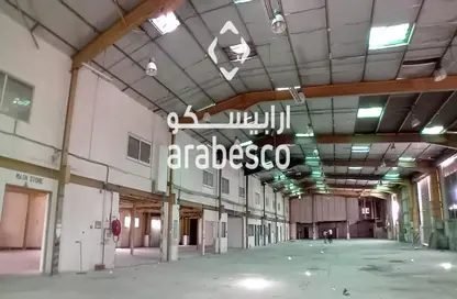 Warehouse - Studio - 2 Bathrooms for rent in Al Jaddaf - Dubai