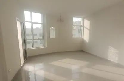 Apartment - 2 Bedrooms - 3 Bathrooms for rent in Al Rumailah building - Al Rumailah 2 - Al Rumaila - Ajman