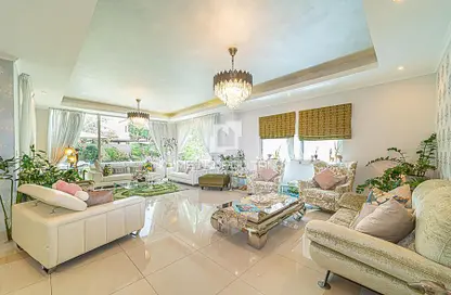 Villa - 4 Bedrooms - 5 Bathrooms for sale in Heritage - Jumeirah Park - Dubai