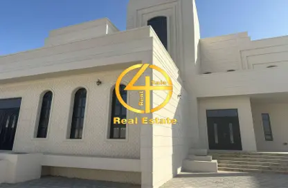 Villa - 4 Bedrooms - 6 Bathrooms for rent in Al Shawamekh - Abu Dhabi