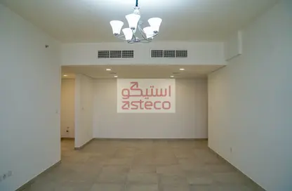 Apartment - 1 Bedroom - 1 Bathroom for rent in Canal View Building - Al Raha Beach - Abu Dhabi