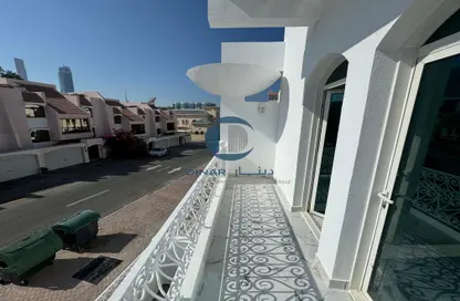 Villa - 4 Bedrooms - 5 Bathrooms for rent in Khalidiya Street - Al Khalidiya - Abu Dhabi