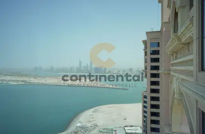 Apartment - 4 Bedrooms - 6 Bathrooms for sale in Fairmont Marina Residences - The Marina - Abu Dhabi