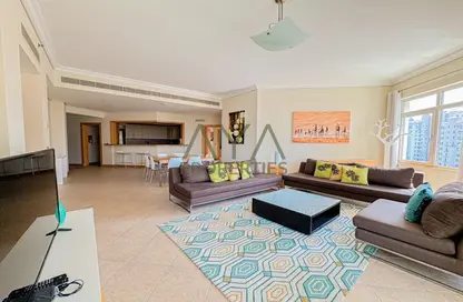 Apartment - 3 Bedrooms - 5 Bathrooms for rent in Al Das - Shoreline Apartments - Palm Jumeirah - Dubai