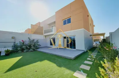 Villa - 3 Bedrooms - 4 Bathrooms for sale in Manazel Al Reef 2 - Al Samha - Abu Dhabi