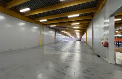 Warehouse - Studio - 2 Bathrooms for rent in Mussafah Industrial Area - Mussafah - Abu Dhabi