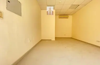 Shop - Studio for rent in Muwailih Building - Muwaileh - Sharjah