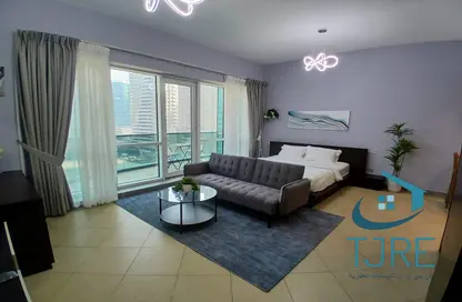 Apartment - 1 Bathroom for rent in Madison Residency - Barsha Heights (Tecom) - Dubai