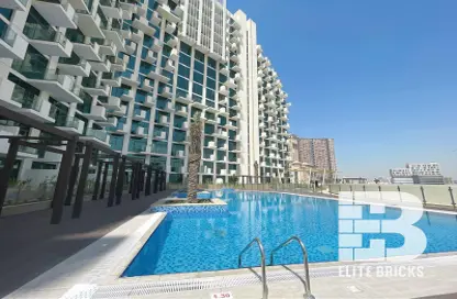 Apartment - 1 Bedroom - 2 Bathrooms for sale in Farhad Azizi Residence - Al Jaddaf - Dubai