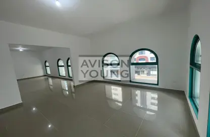 Apartment - 3 Bedrooms - 4 Bathrooms for rent in Al Khalidiya - Abu Dhabi