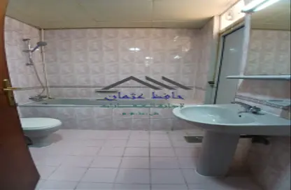 Apartment - 3 Bedrooms - 2 Bathrooms for rent in Muroor Area - Abu Dhabi