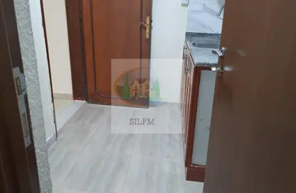 Apartment - 1 Bathroom for rent in Al Khalidiya - Abu Dhabi