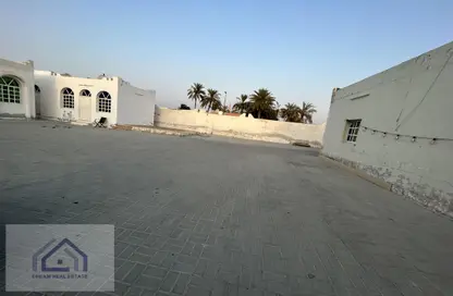 Villa for sale in Al Khezamia - Mughaidir - Sharjah