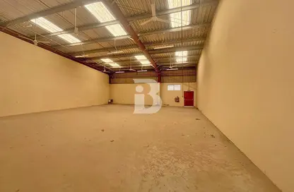 Warehouse - Studio for rent in Phase 2 - Dubai Investment Park (DIP) - Dubai