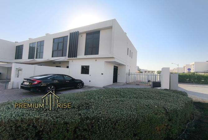 Townhouse - 3 Bedrooms - 5 Bathrooms for rent in Aurum Villas - Odora - Damac Hills 2 - Dubai